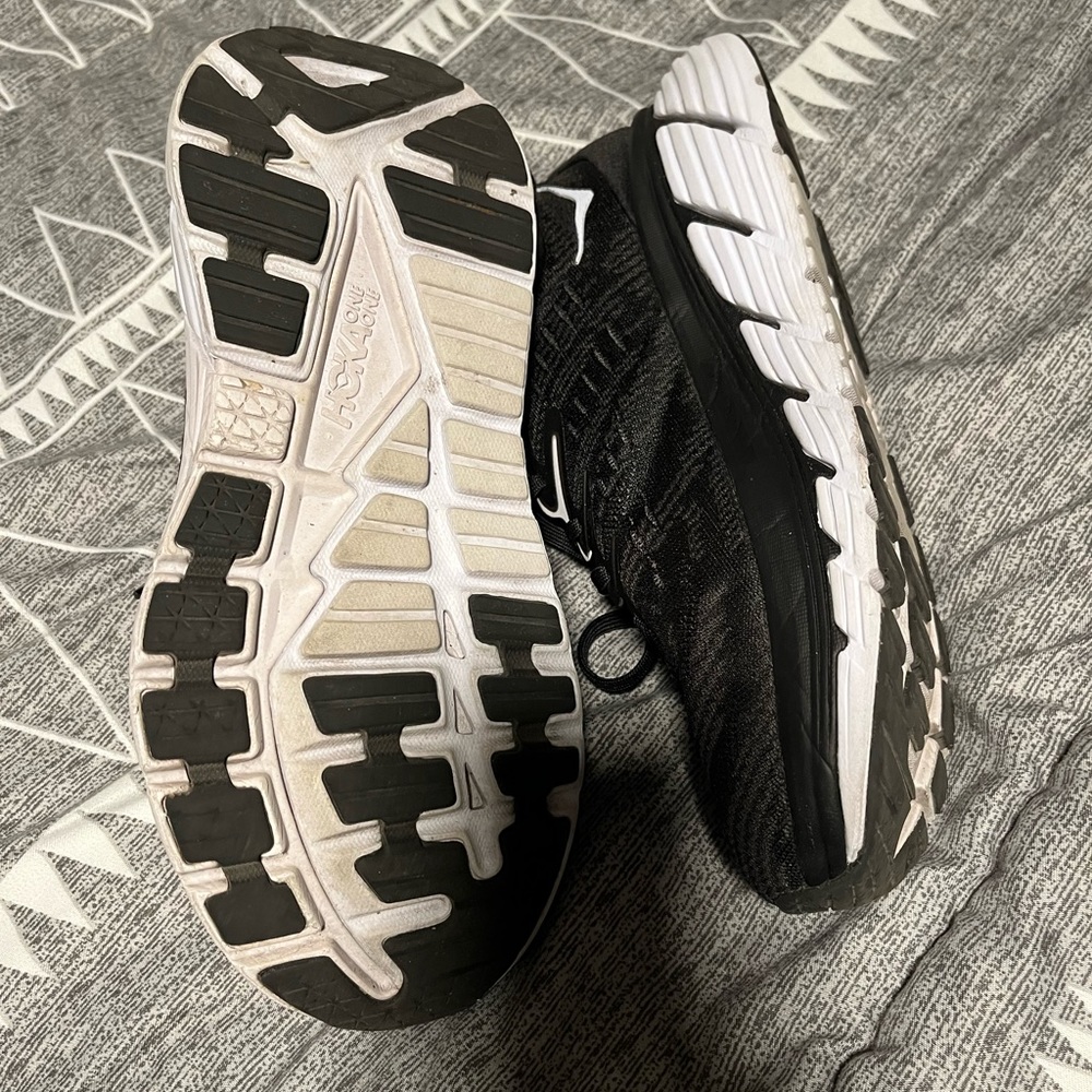 hoka gaviota 4